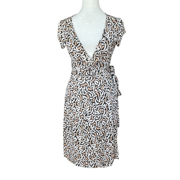 DIANE VON FURSTENBERG 100% Silk Kye Wrap Dress - Picture 3 of 7